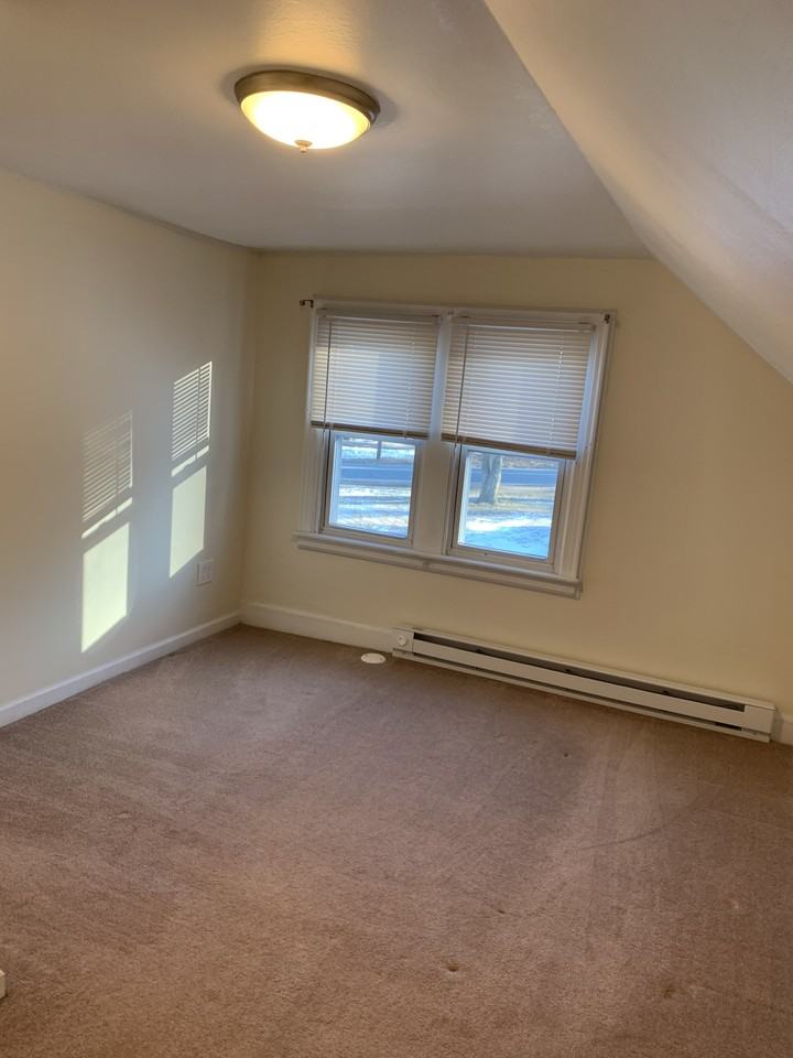 70 Washington Ave #2 - Photo 2 of 10