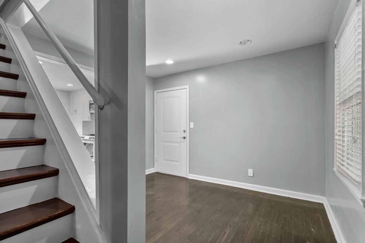 6527 W 80th St - Photo 5 of 28