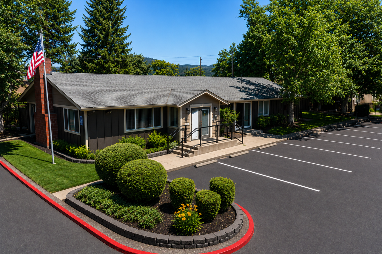 Fountain Court Apartments - Photo 4 of 50
