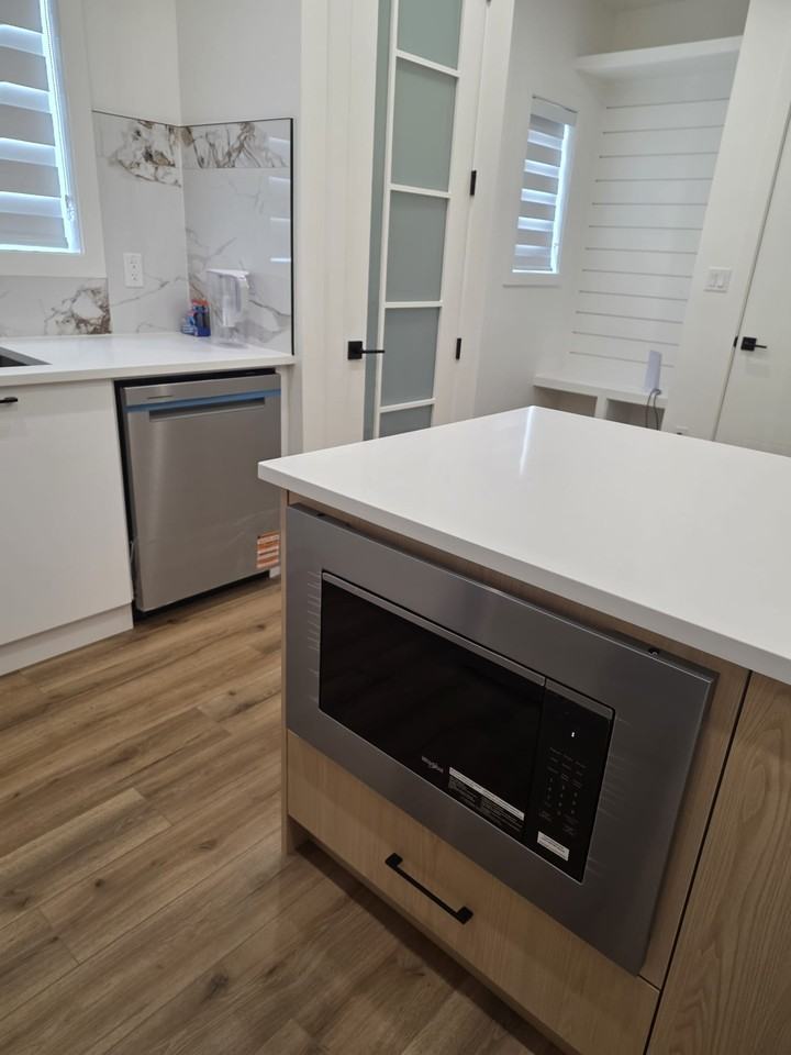 9232 85 St Nw - Photo 6 of 17