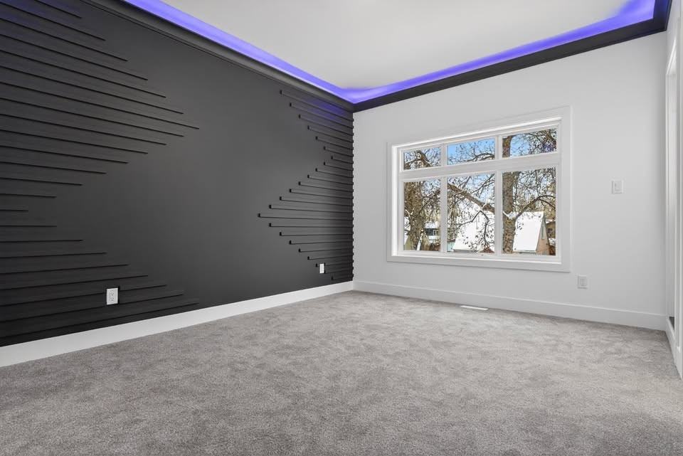 9232 85 St Nw - Photo 7 of 17