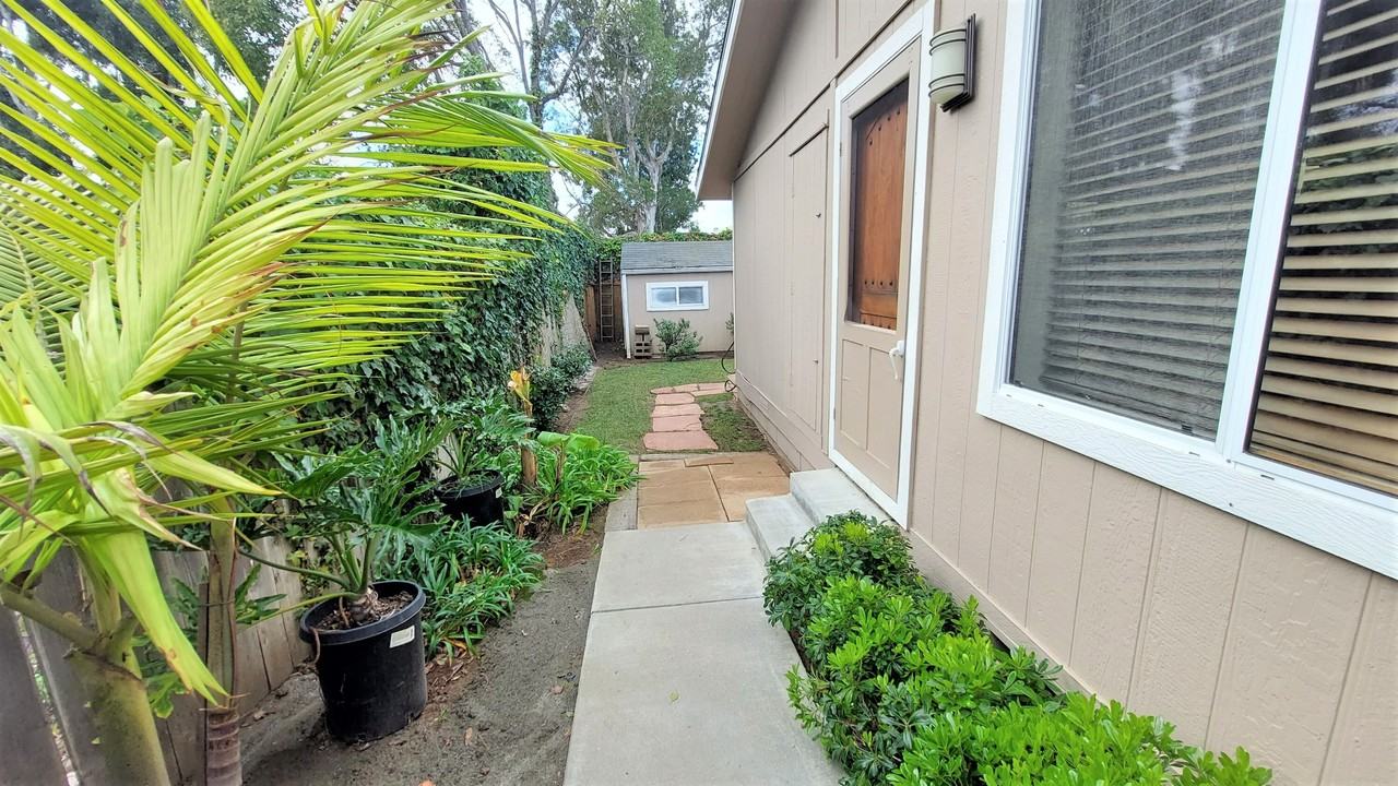 1242 Hermes Ave #A - Photo 4 of 15