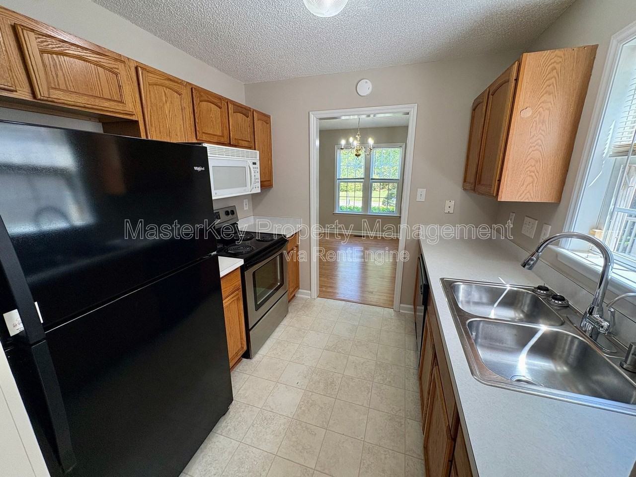 317 Cross Hill Ln - Photo 6 of 50