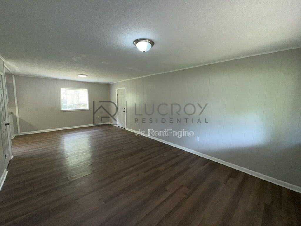 3341 Suncrest Dr - Photo 2 of 13
