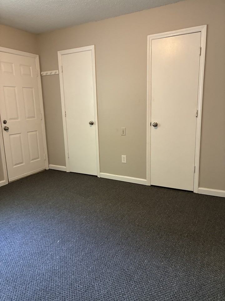 115 Cedar Dr #A - Photo 3 of 7
