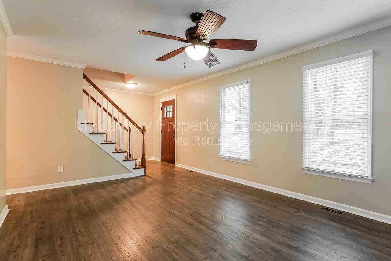220 W Elm Ave - Photo 7 of 28