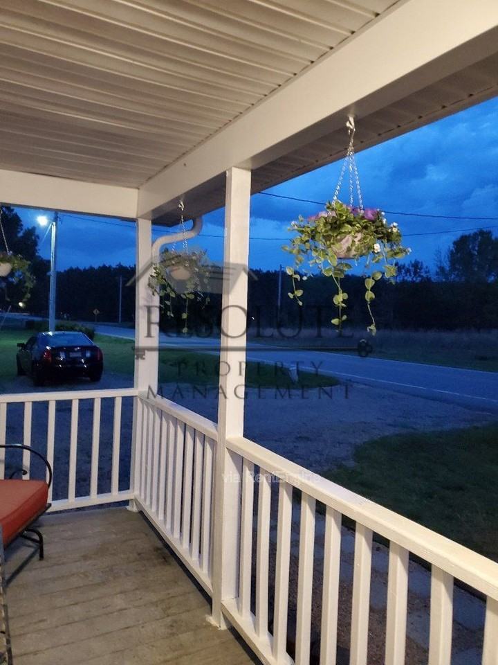 7909 Zebulon Rd - Photo 3 of 17