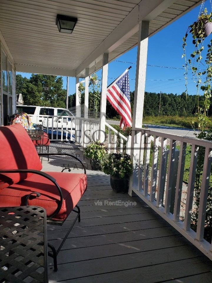 7909 Zebulon Rd - Photo 4 of 17