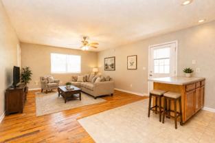 402 Hall St #A - Photo 1 of 1