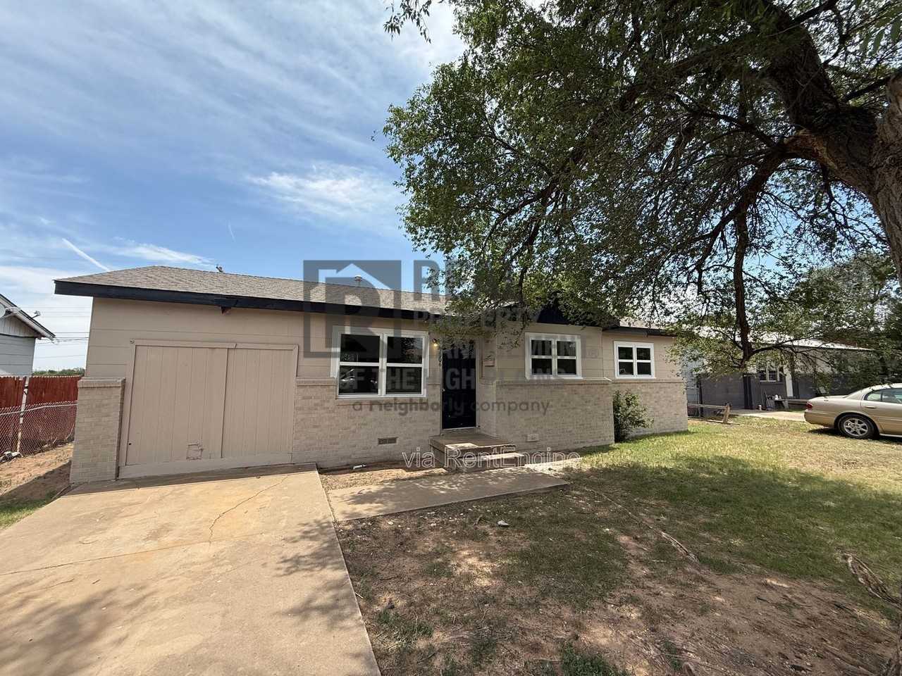 3006 N Vernon St - Photo 2 of 4