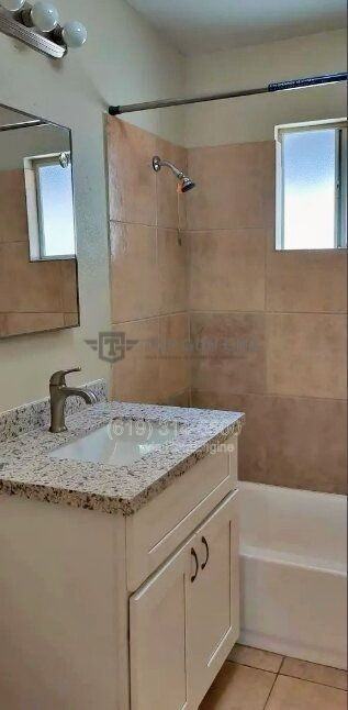 4209 Winona Ave #4223 - Photo 6 of 12
