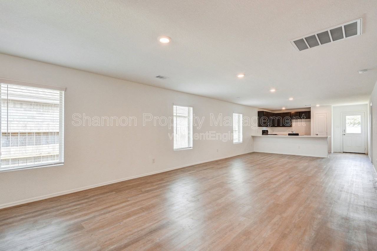 26735 Wilderye Cove Ln - Photo 5 of 24