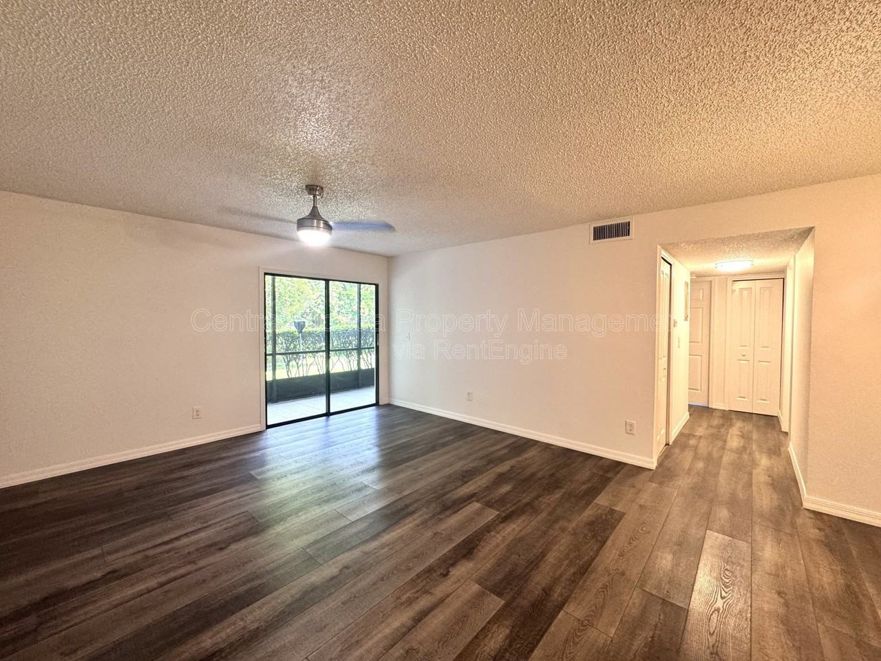 2452 Oak Park Way - Photo 7 of 18