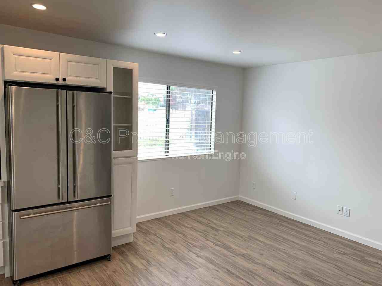 628 Eardley Ave - Photo 5 of 10
