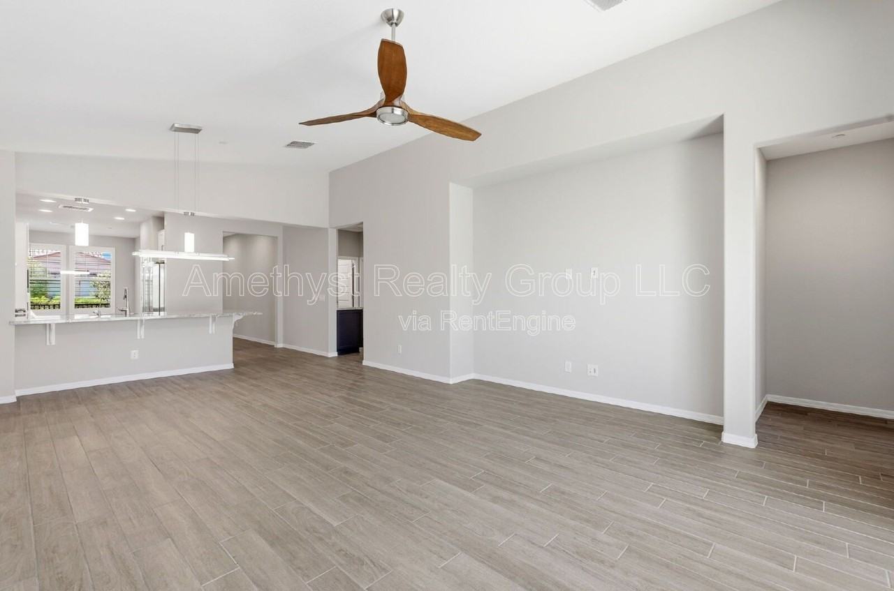 13179 W Brookhart Way - Photo 5 of 43