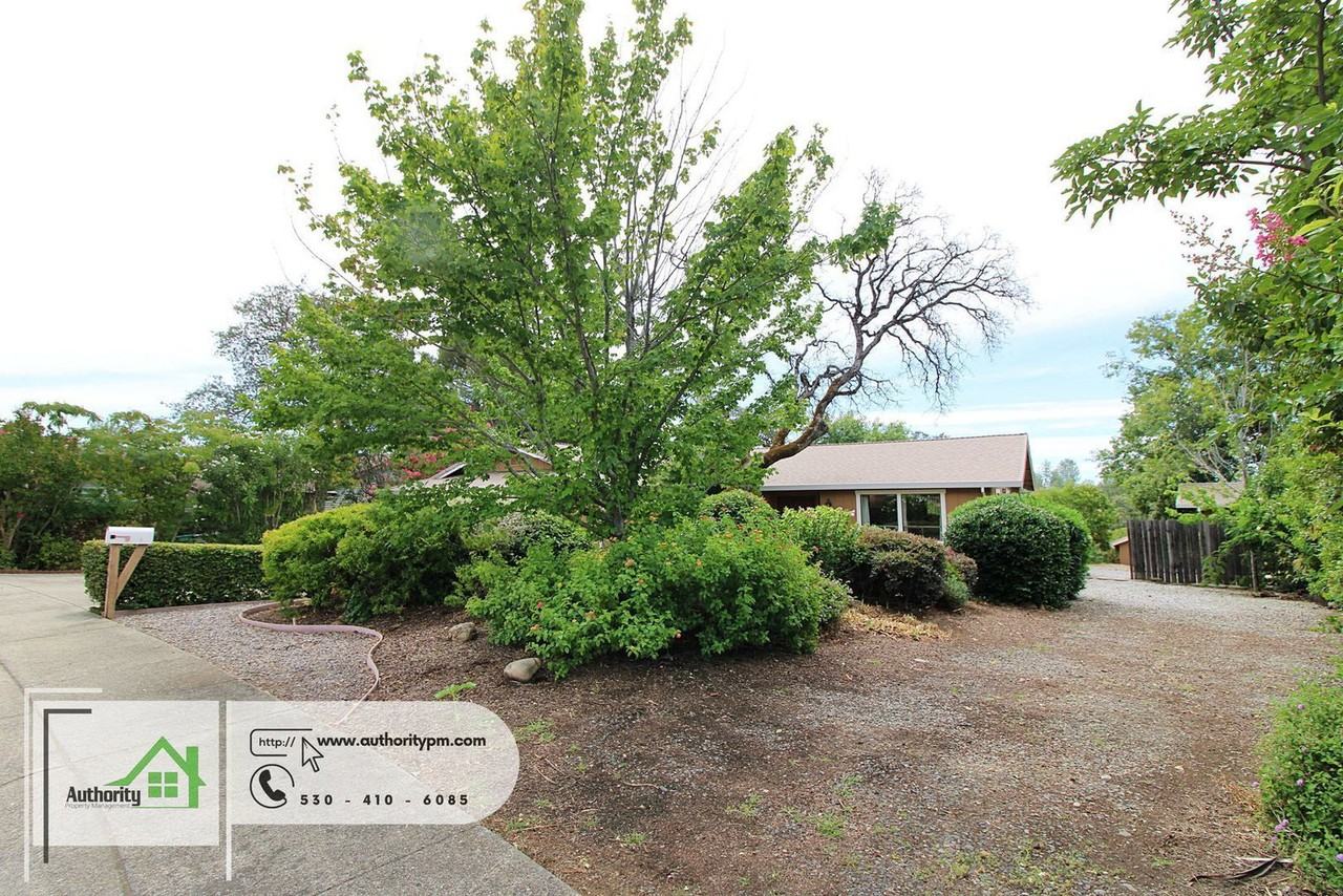 3345 Golden Heights Dr - Photo 2 of 33