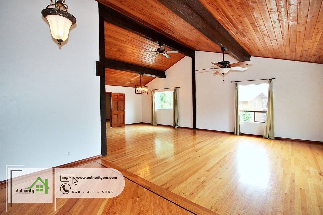 3345 Golden Heights Dr - Photo 5 of 33
