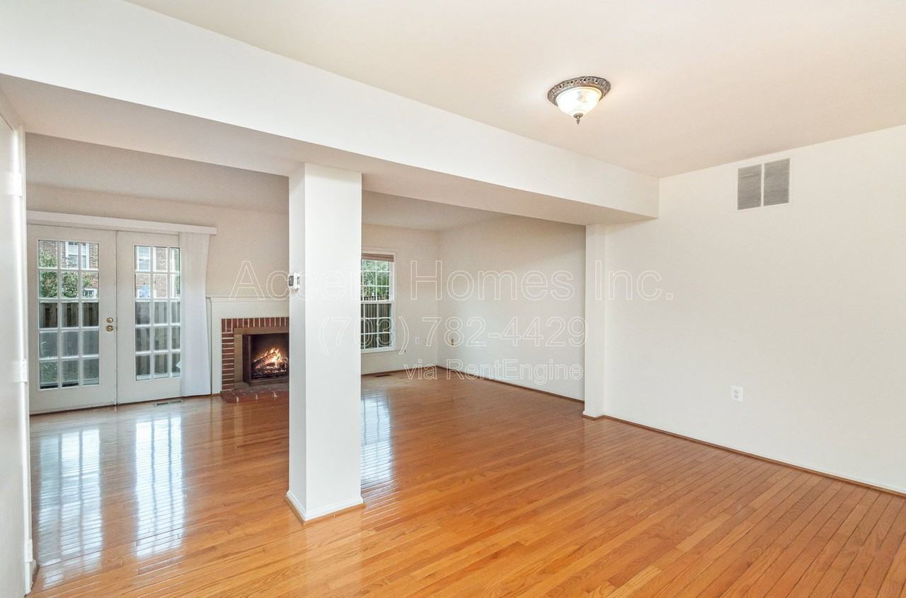 2514 S Arlington Mill Dr #C - Photo 5 of 30