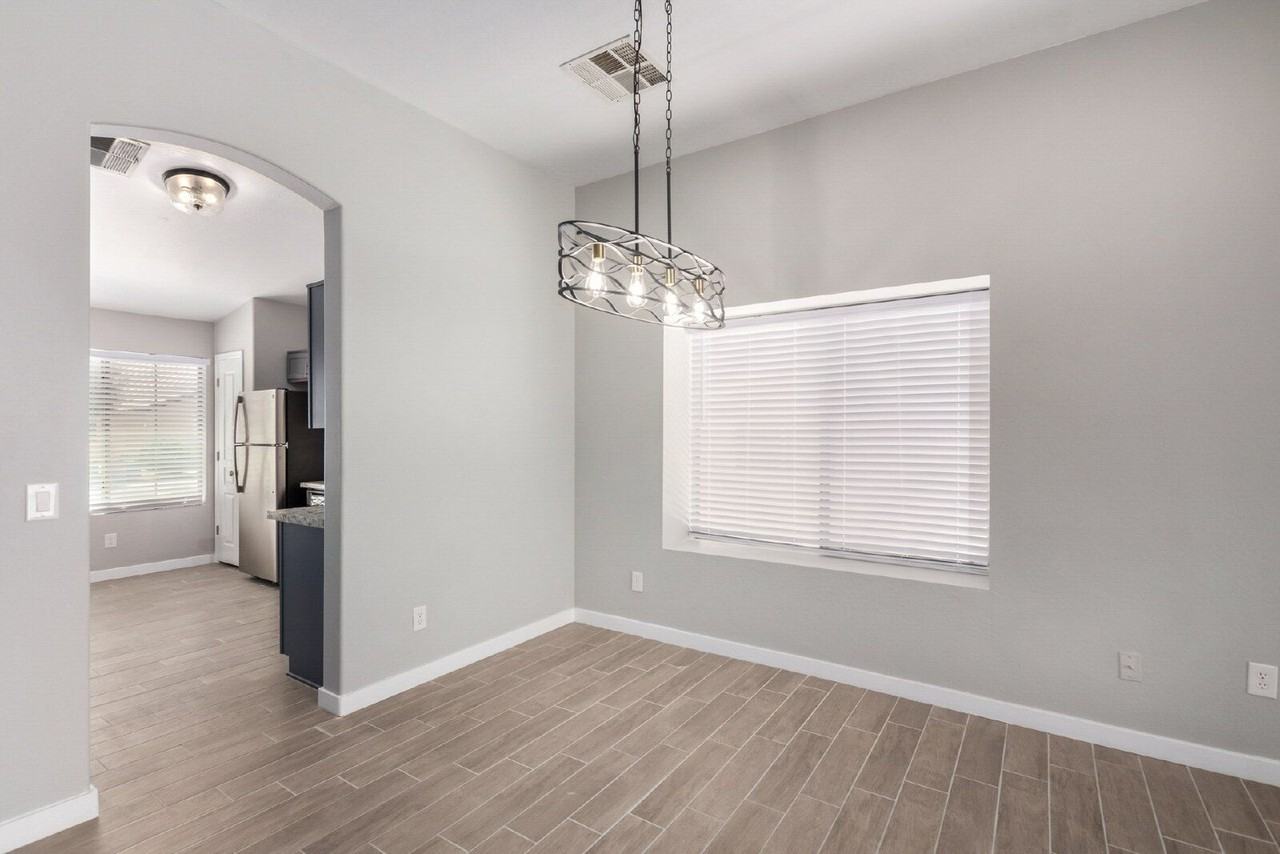 10012 W Wood St - Photo 6 of 23