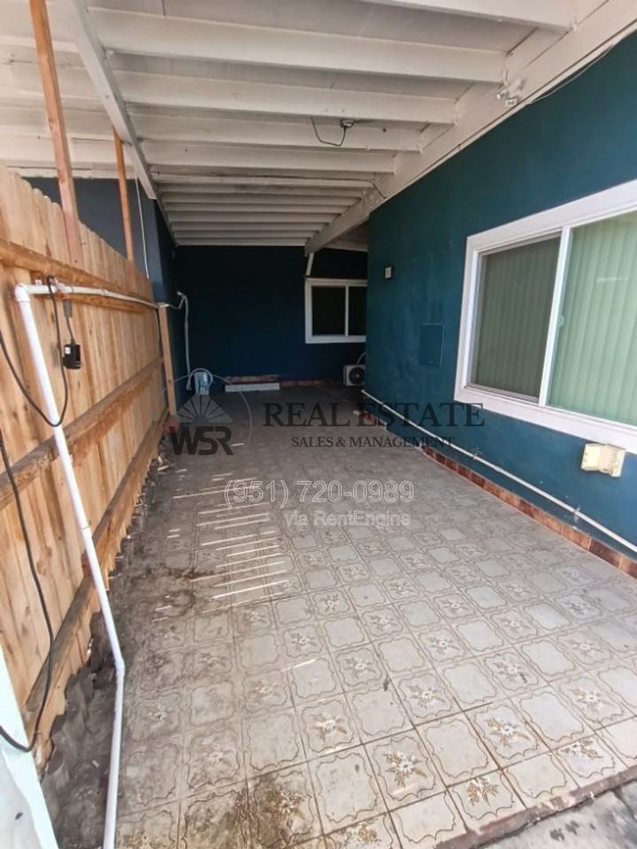 201 W Dale St #B - Photo 3 of 16