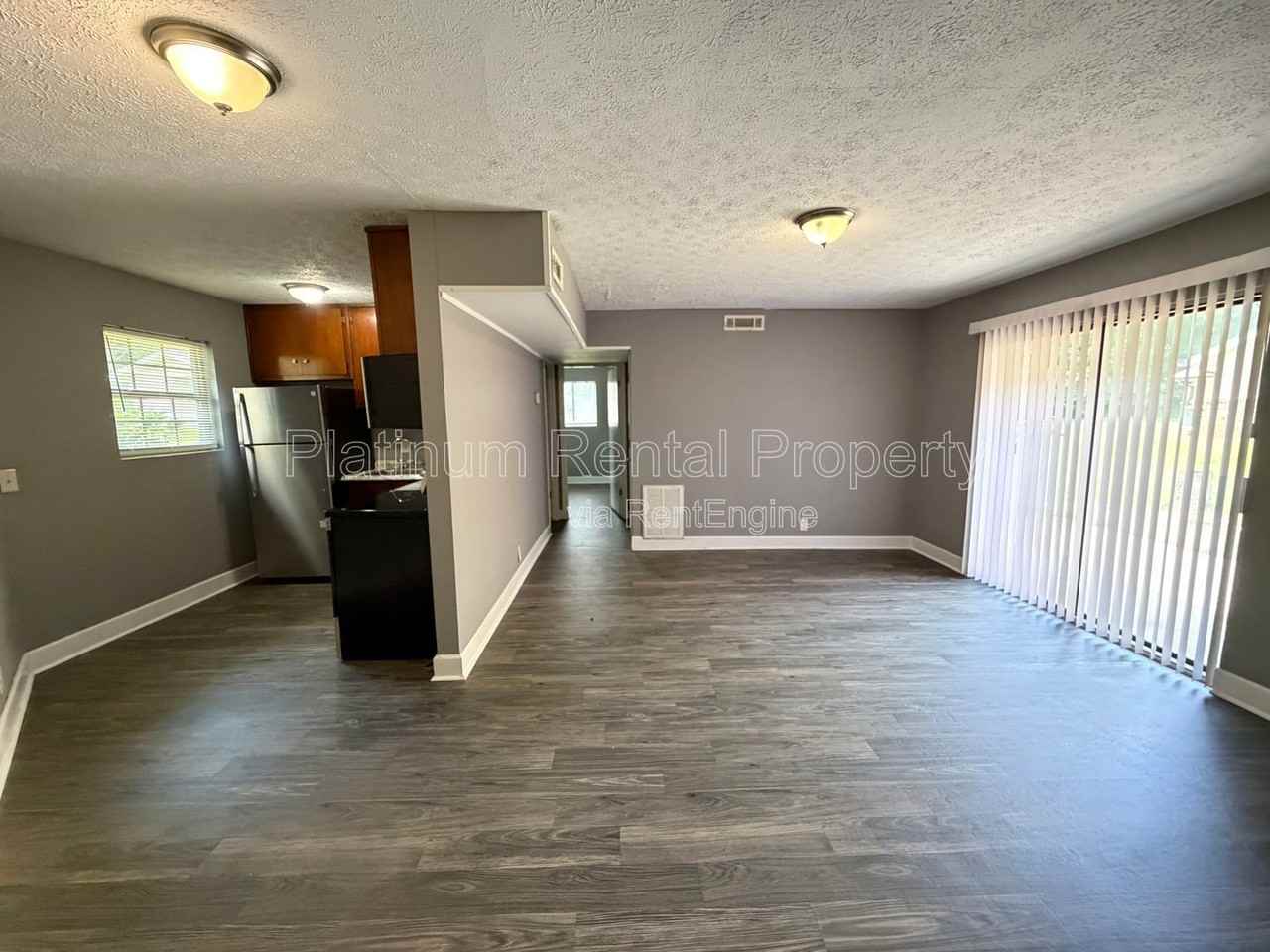1502 Waverly Way #C3 - Photo 4 of 14