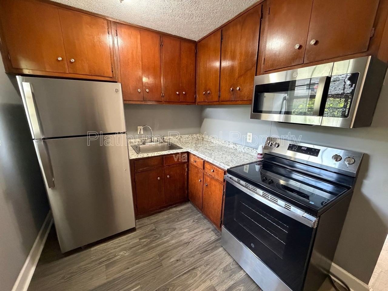 1502 Waverly Way #C3 - Photo 5 of 14
