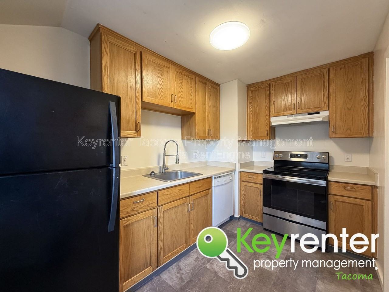 5321 N 42nd St - Photo 5 of 16