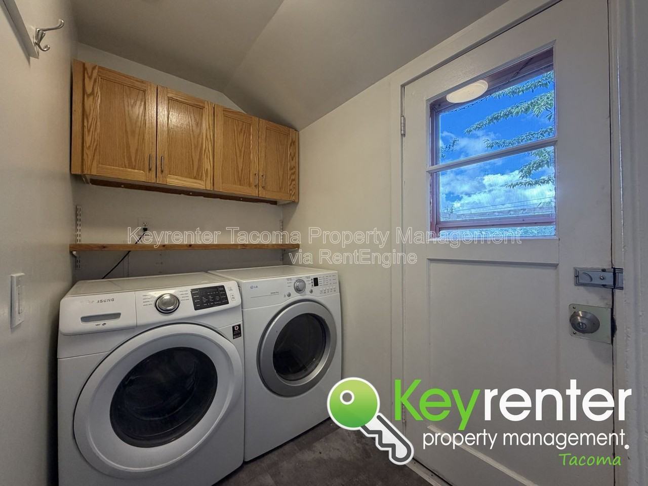 5321 N 42nd St - Photo 6 of 16