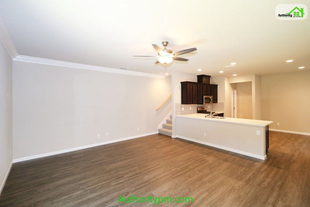 844 Mission De Oro Dr #B - Photo 3 of 20