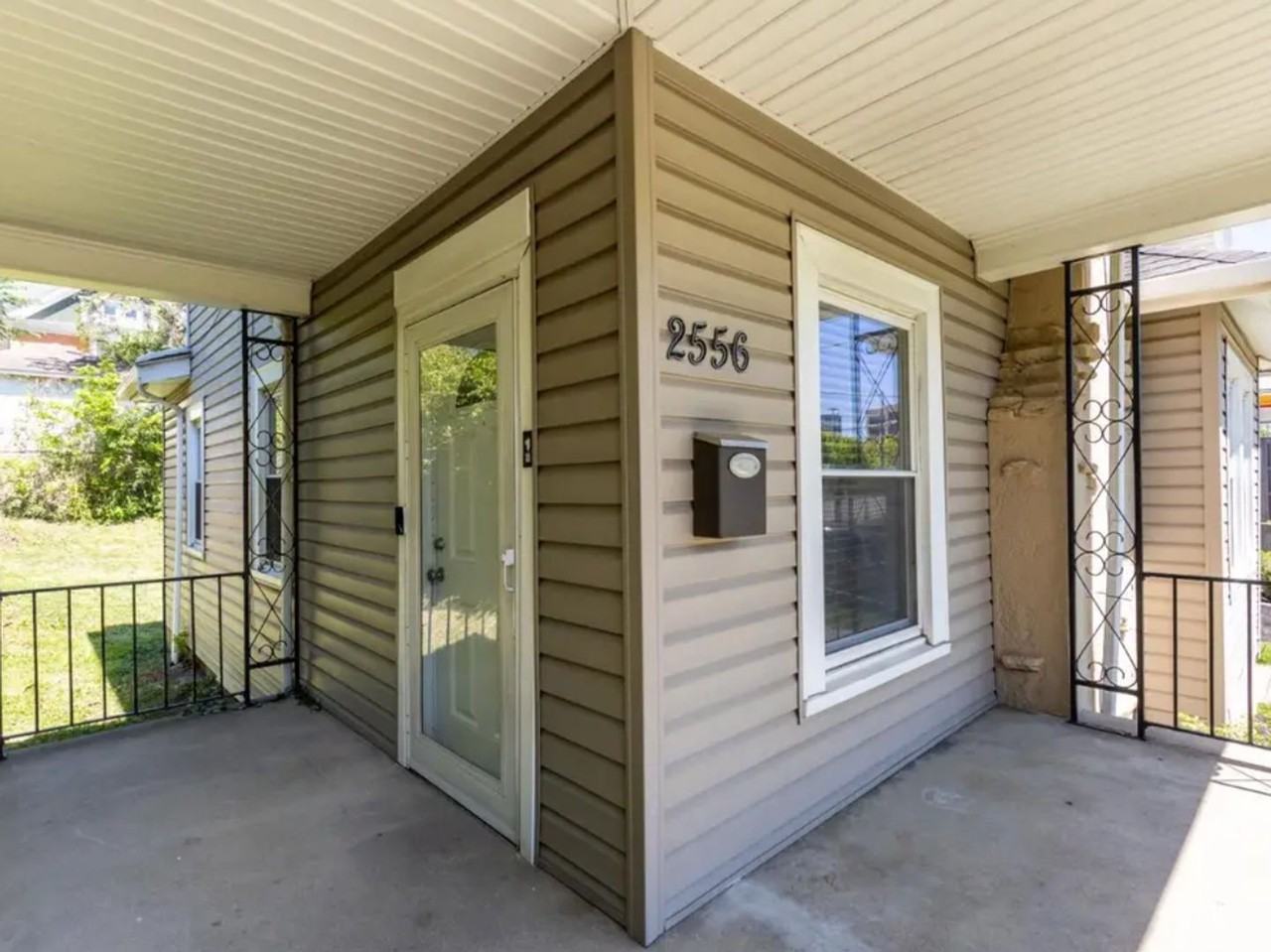 2556 Williams Ave - Photo 3 of 26
