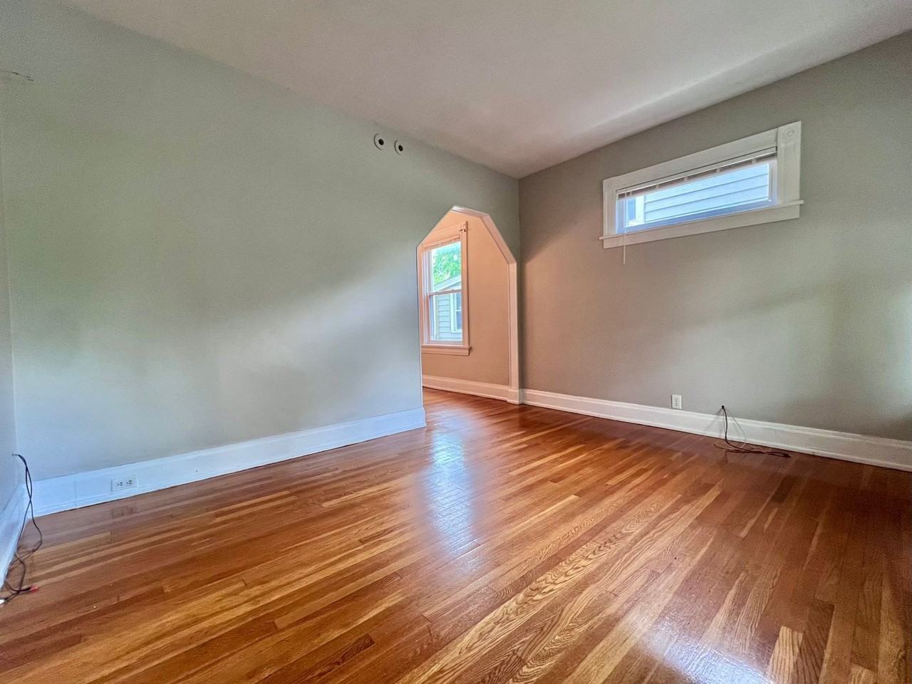 2869 Markbreit Ave - Photo 5 of 17