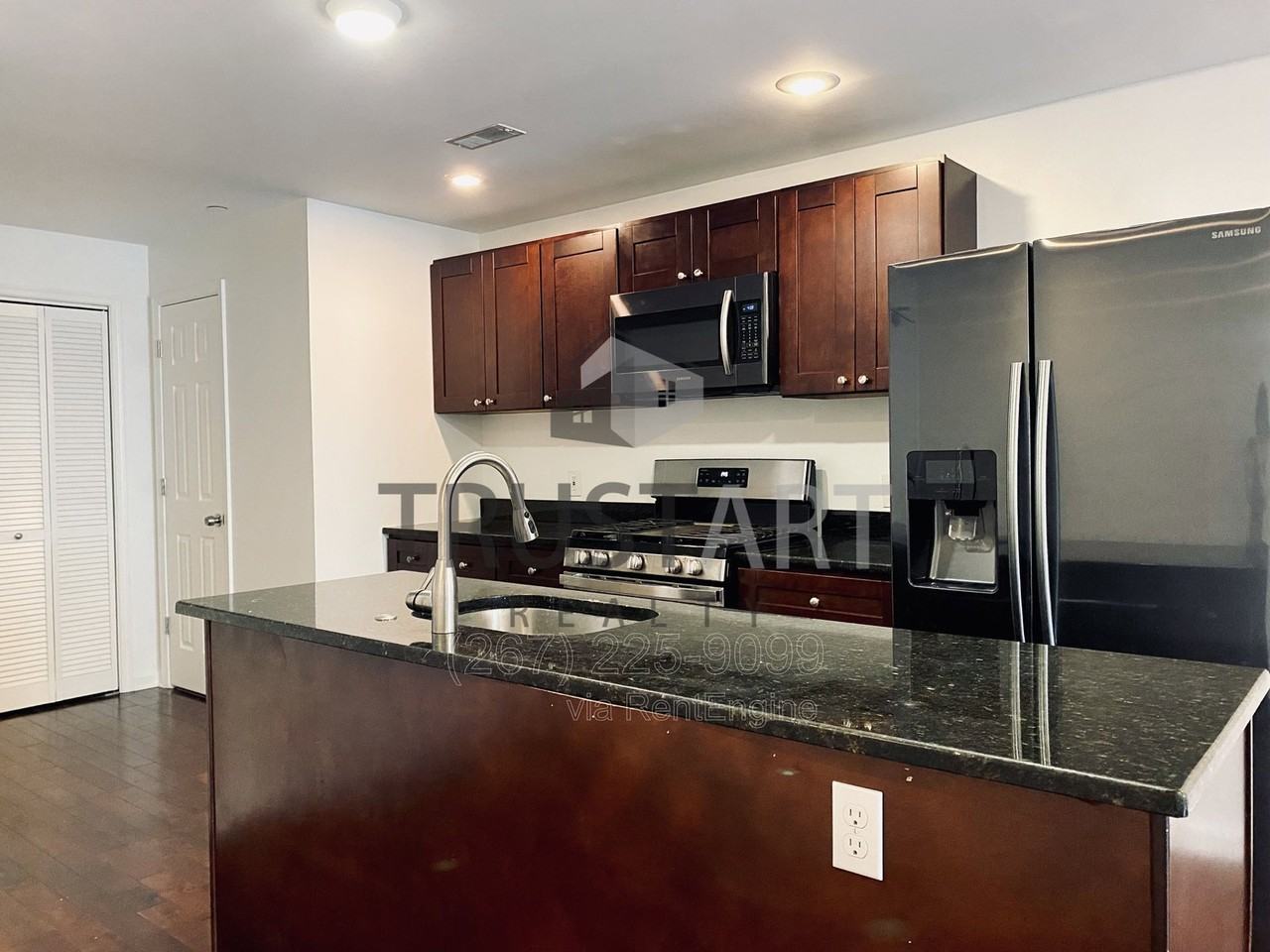 1816 N Front St #B - Photo 6 of 27