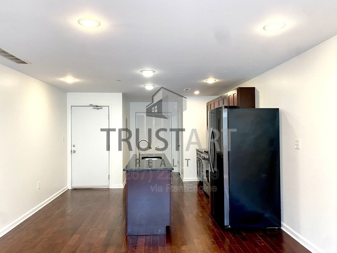 1816 N Front St #B - Photo 7 of 27