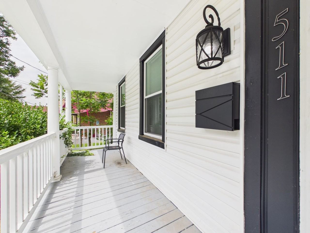 511 Harrison St - Photo 3 of 31