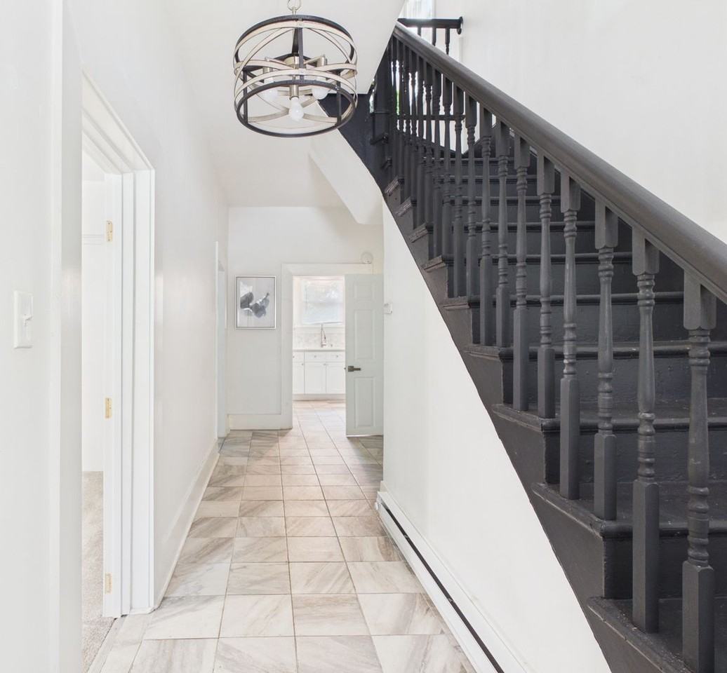511 Harrison St - Photo 4 of 31