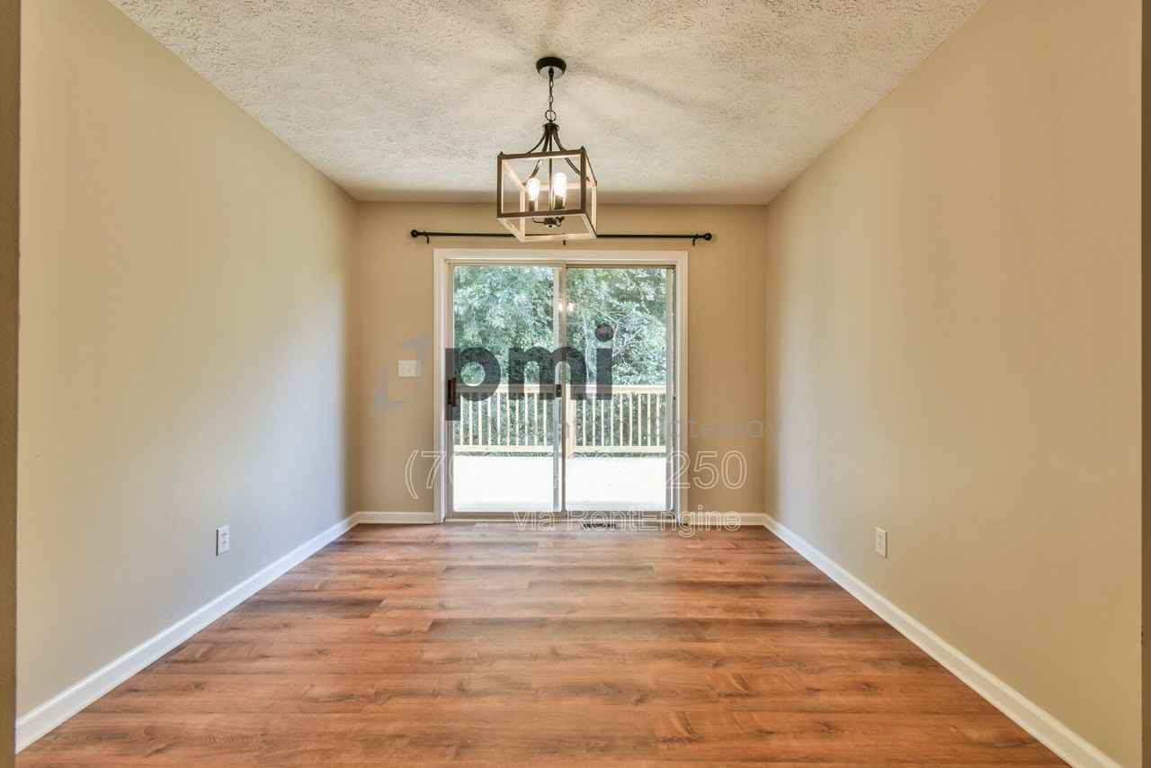 138 Sunset Oaks Dr - Photo 6 of 32