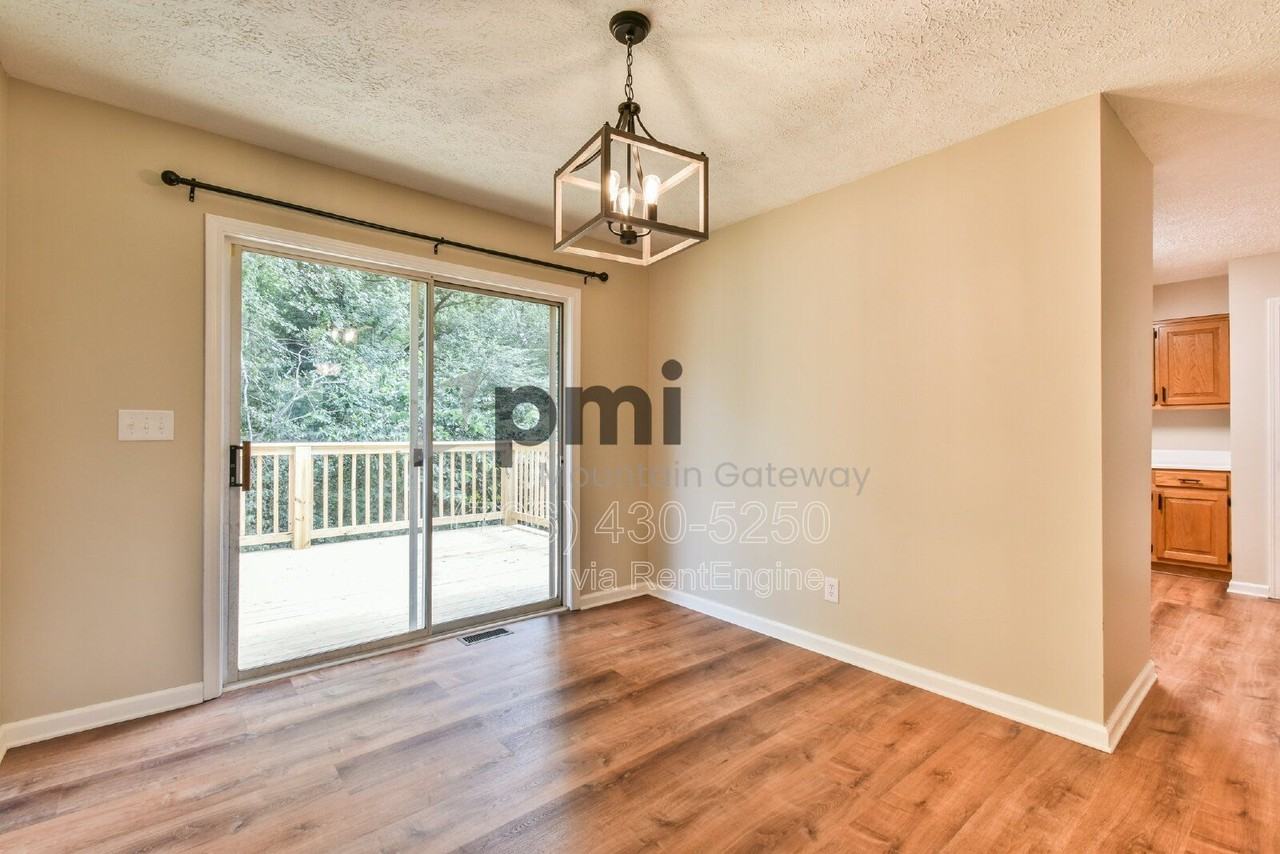 138 Sunset Oaks Dr - Photo 7 of 32