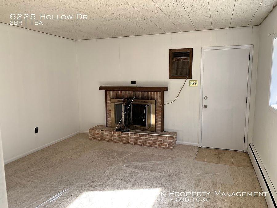 6225 Hollow Dr - Photo 5 of 14