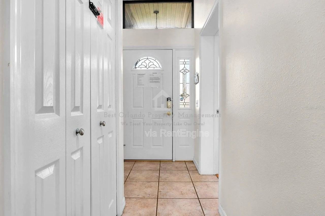 714 Caribou Dr #1 - Photo 3 of 38