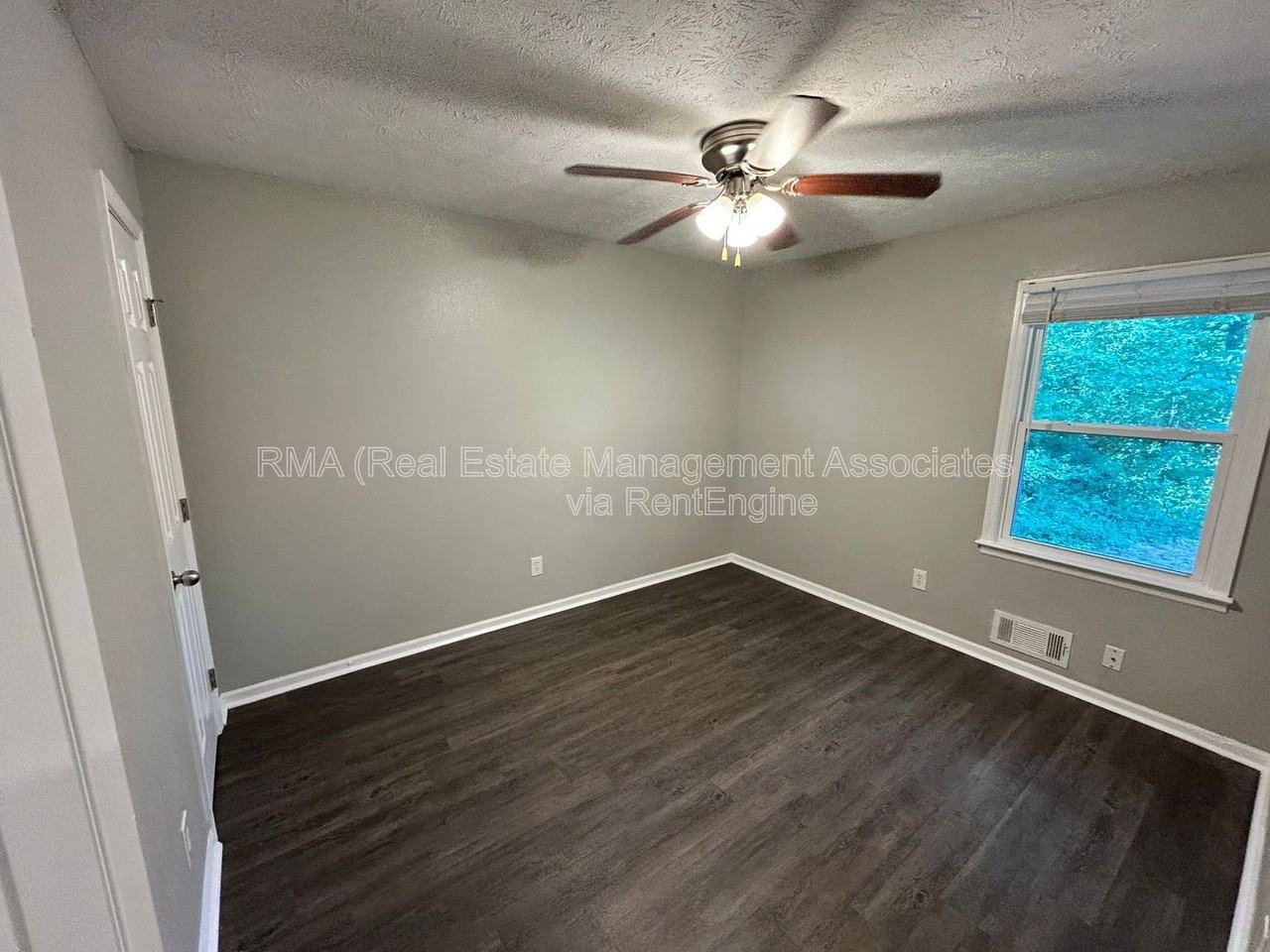 12B Lisa Ln - Photo 2 of 7