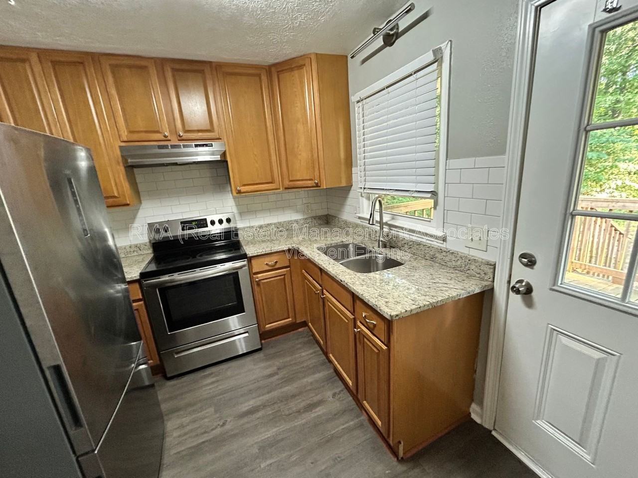 12B Lisa Ln - Photo 4 of 7