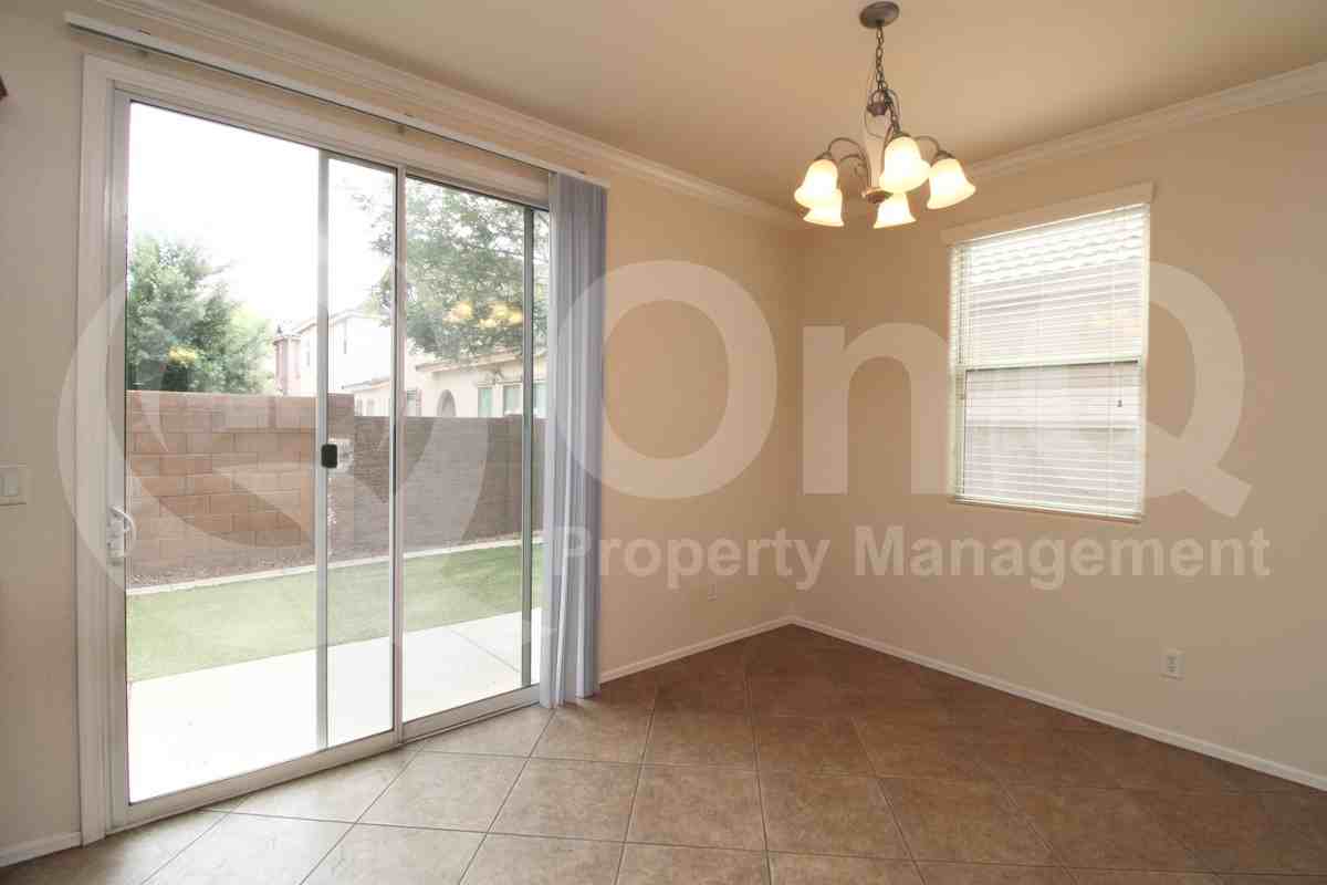 4273 E Oakland St - Photo 6 of 22