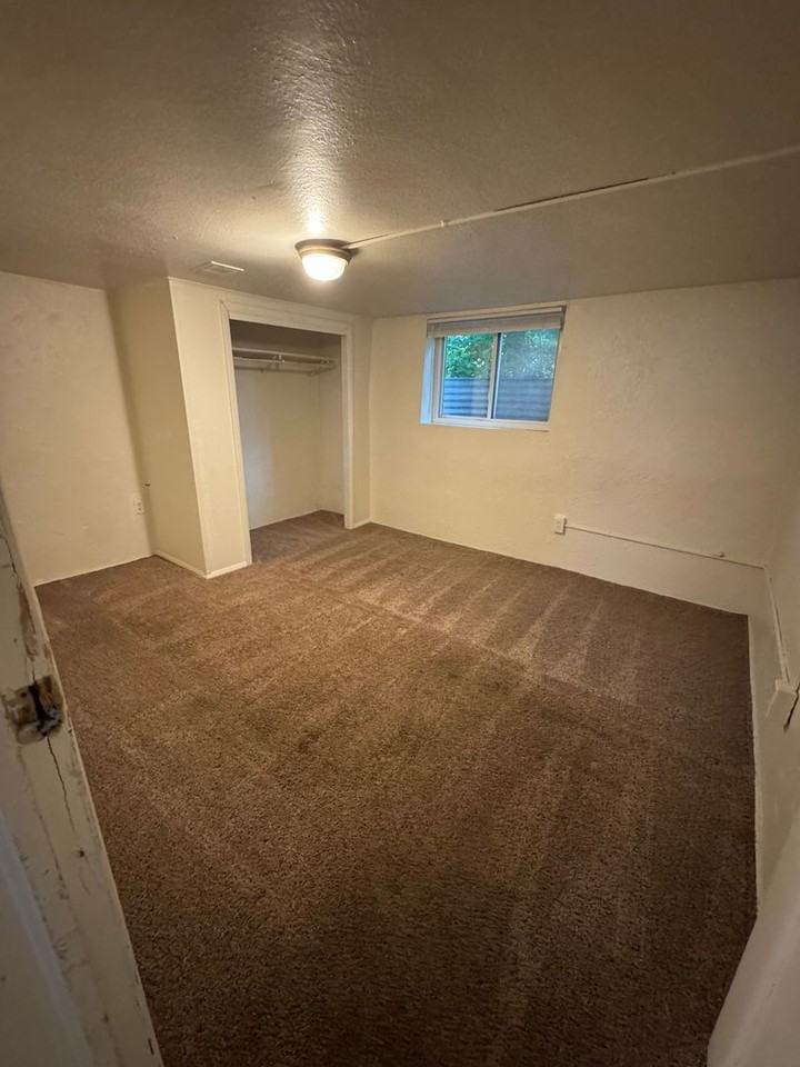 1821 7th Avenue - Photo 4 of 20
