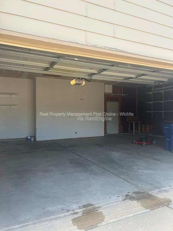 10805 E Funston St - Photo 3 of 35