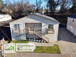 featured image of 1549 Bruce Dr #B