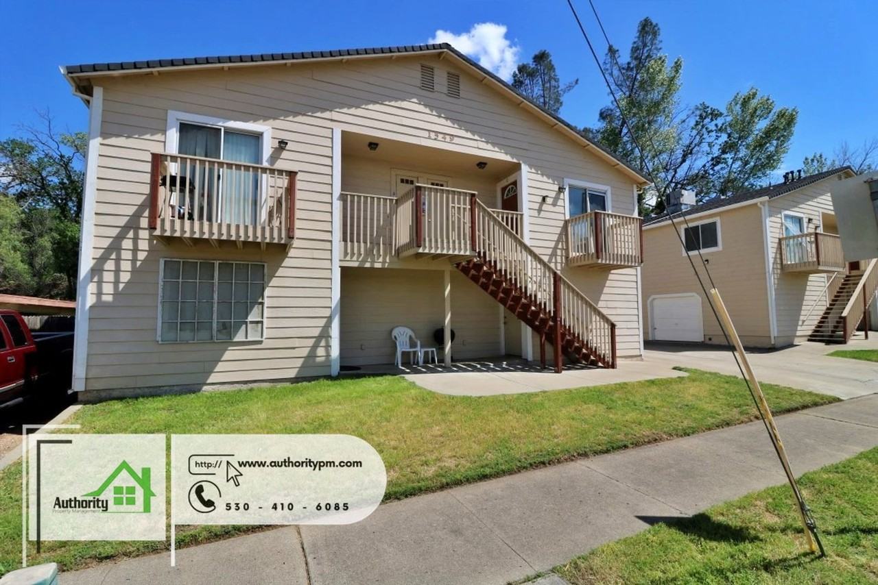 1549 Bruce Dr #B - Photo 3 of 19