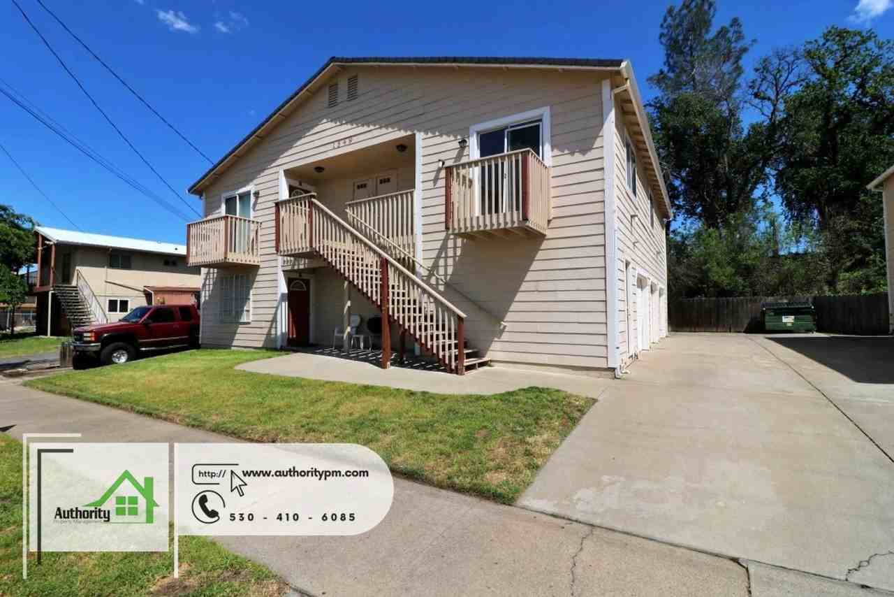 1549 Bruce Dr #B - Photo 4 of 19