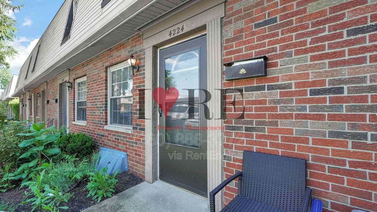4224 Morsetowne Ct E - Photo 2 of 27