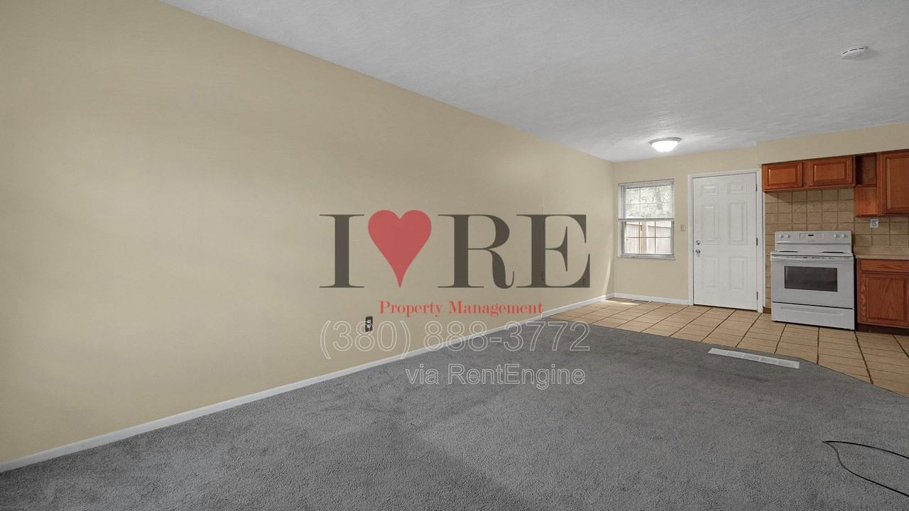 4224 Morsetowne Ct E - Photo 4 of 27