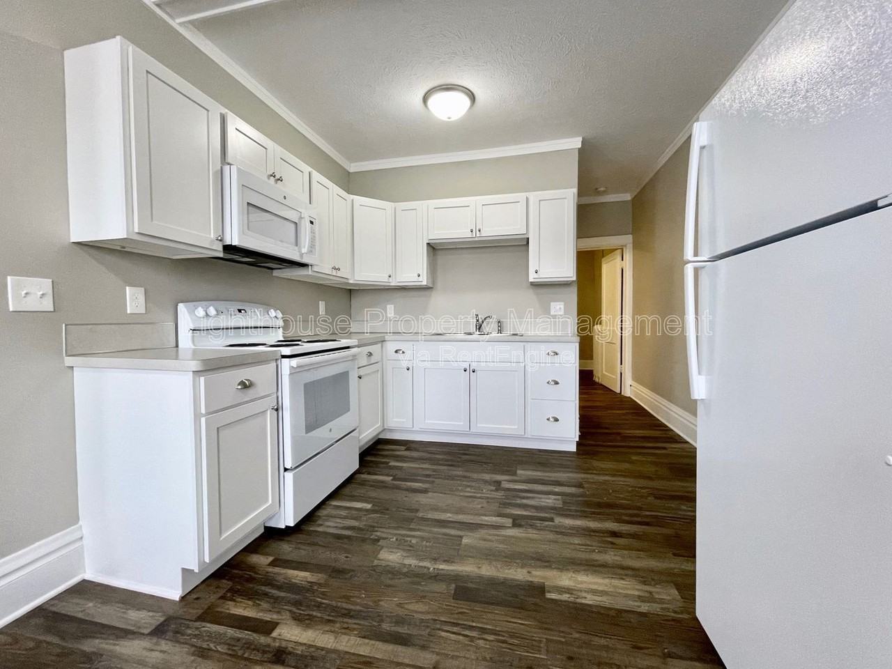 1145 3rd St - Photo 7 of 11